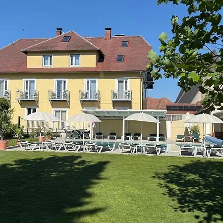 Dorf Gruener Baum 3* Maria Laach am Jauerling