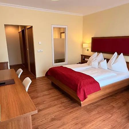 Dorf Gruener Baum 3*