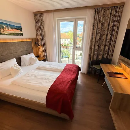 Dorf Gruener Baum 3*