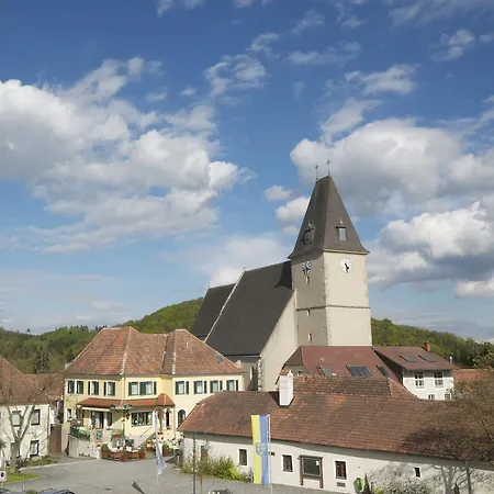 Dorf Gruener Baum Hotel