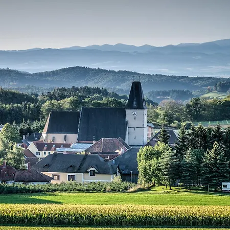 Dorf Grüner Baum Hotel 3*