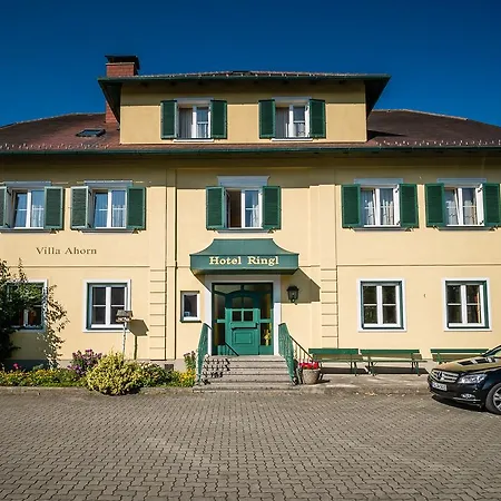 Dorf Gruener Baum Maria Laach am Jauerling