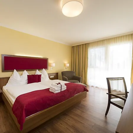 Dorf Gruener Baum Hotel Maria Laach am Jauerling