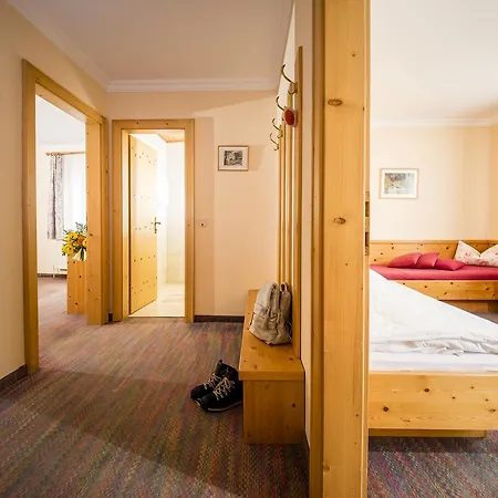 Dorf Gruener Baum Hotel Maria Laach am Jauerling