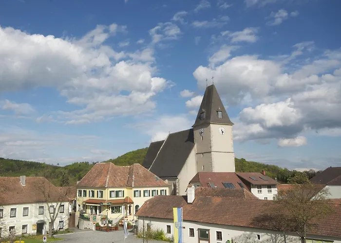 Dorf Gruener Baum ホテル