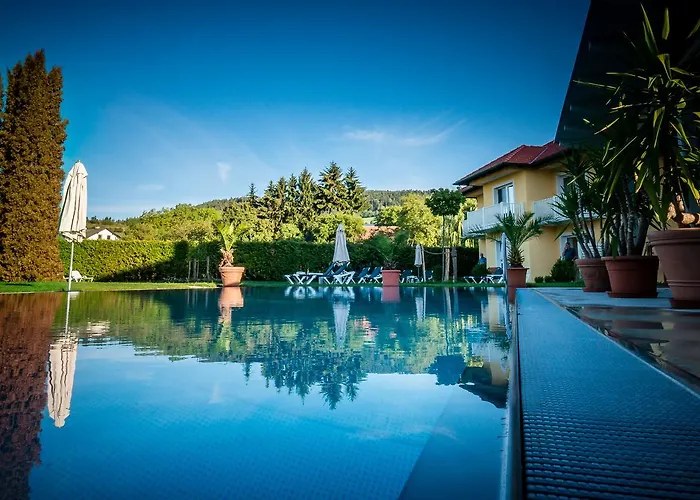 Dorf Gruener Baum Maria Laach am Jauerling