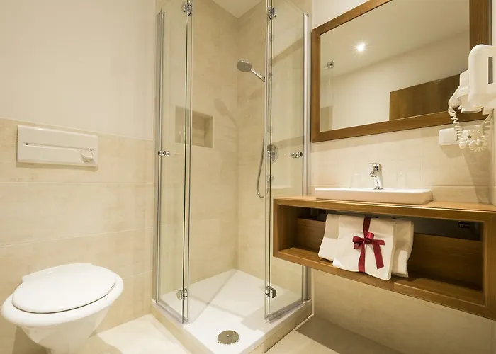 Dorf Gruener Baum ホテル Maria Laach am Jauerling