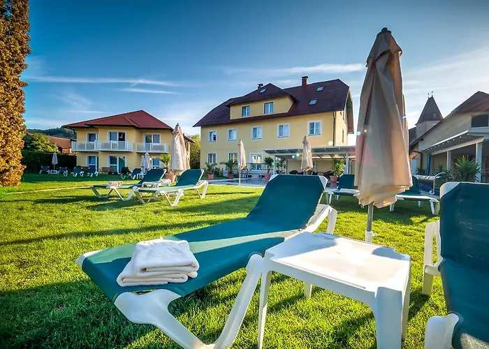 Dorf Gruener Baum 3* Maria Laach am Jauerling