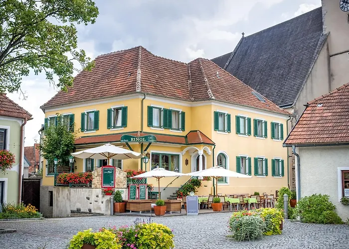 Dorf Gruener Baum ホテル 3*